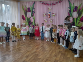 Международный женский день Международный женский день.